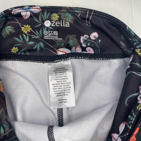 Zella Girl black floral legging small (7/8) - Picture 3 of 7
